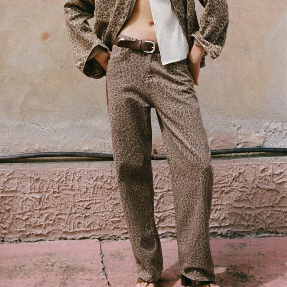 Zara Cheetah Relaxed Jean